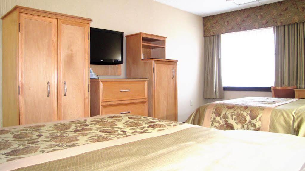 Econo Lodge Quakertown Kültér fotó